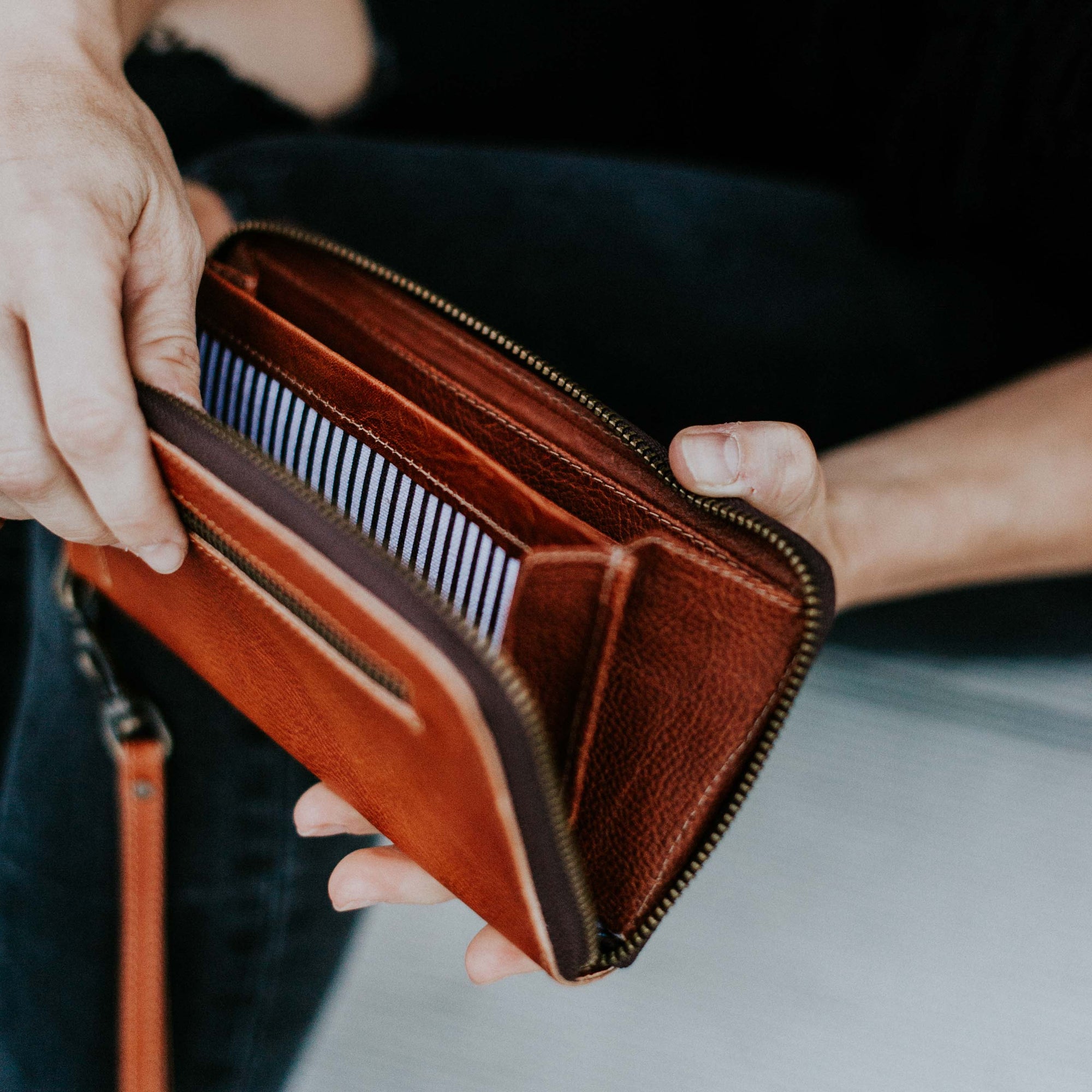 Madison Wristlet Wallet | Saddle Tan